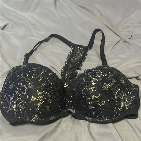 Victoria's Secret Black Lace Bra with Adjustable Straps - Picture 5 of 10